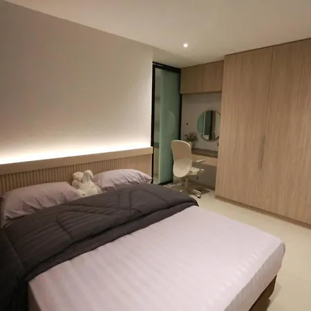 Baantip​ Homstay