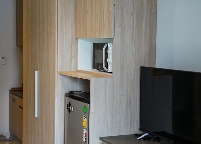 Baantip​ Homstay Бангкок