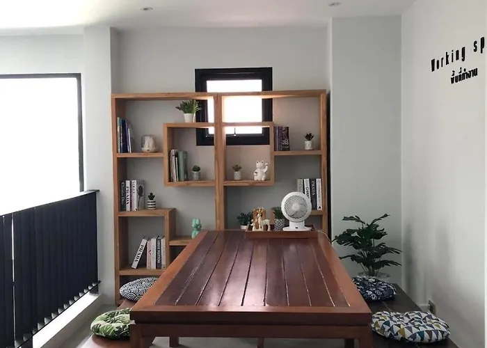 Baantip​ Homstay *