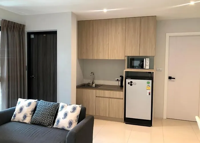 Baantip​ Homstay